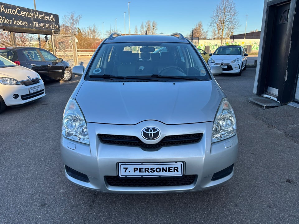Toyota Verso 1,8 Terra 7prs 5d