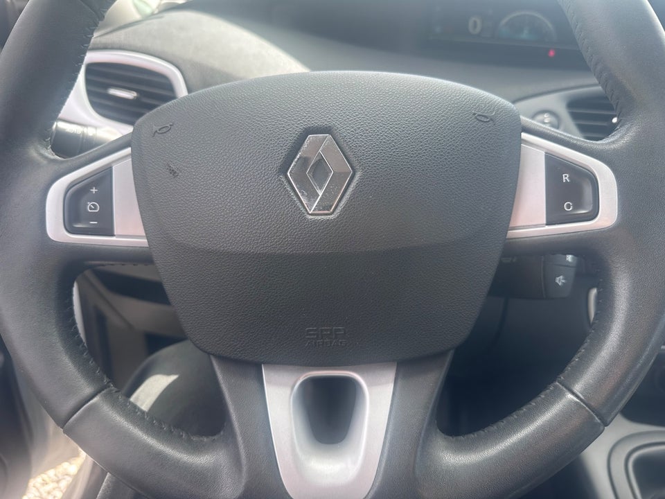 Renault Scenic III 1,5 dCi 110 Dynamique 5d