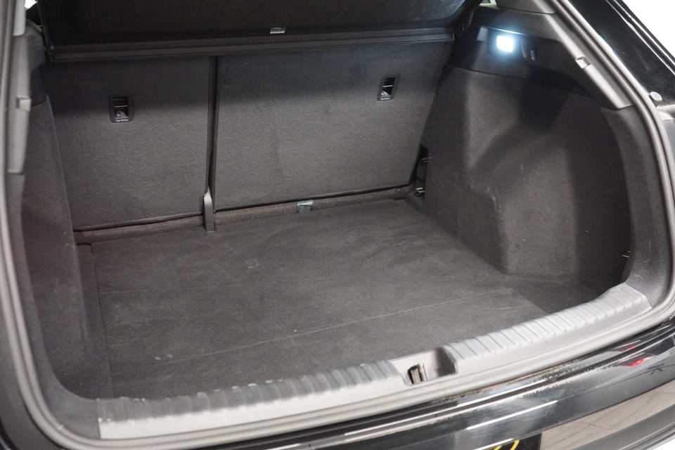 Audi Q4 e-tron 45 S-line 5d