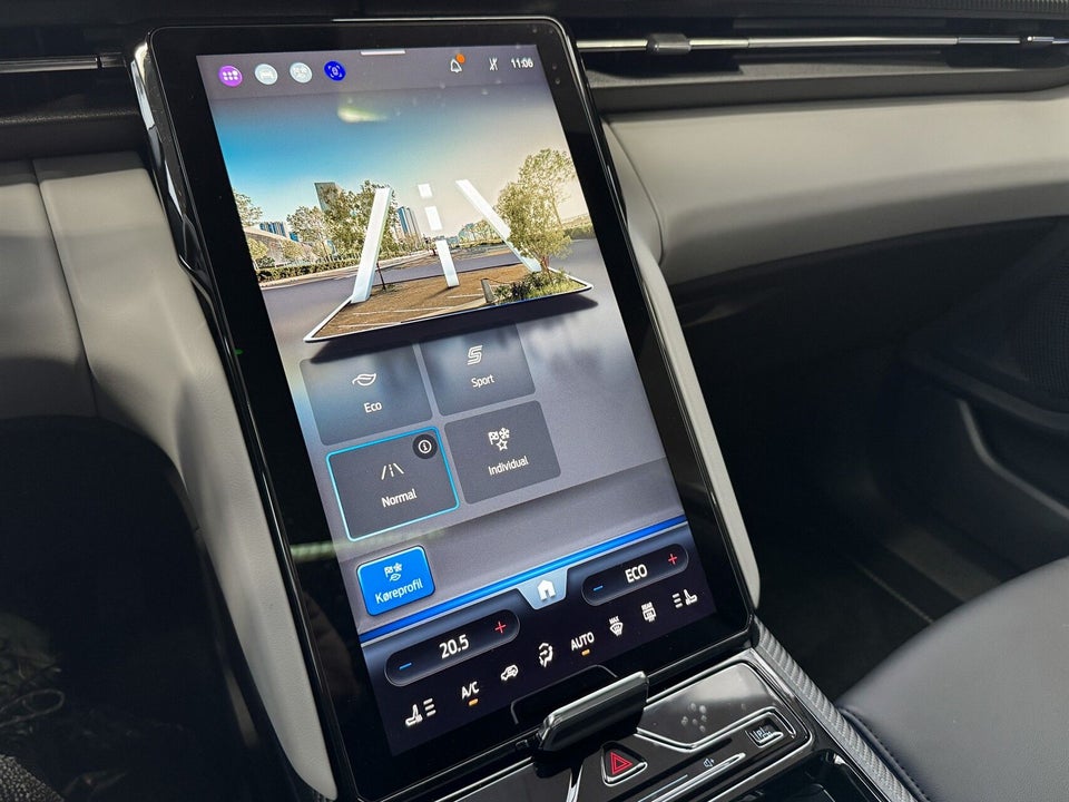 Ford Explorer 82 Premium Extended Range 5d