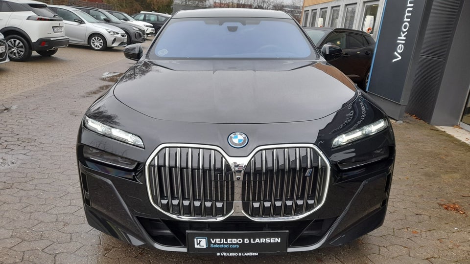 BMW i7 xDrive60 M-Sport 4d