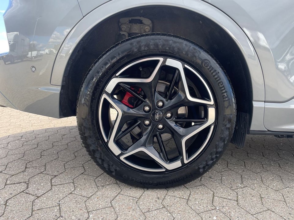 Ford Kuga 2,5 PHEV ST-Line X CVT 5d