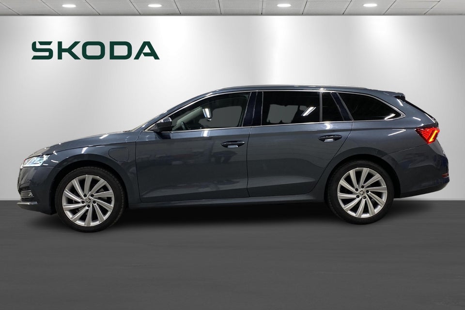 Skoda Octavia 1,4 TSi iV Plus Combi DSG 5d