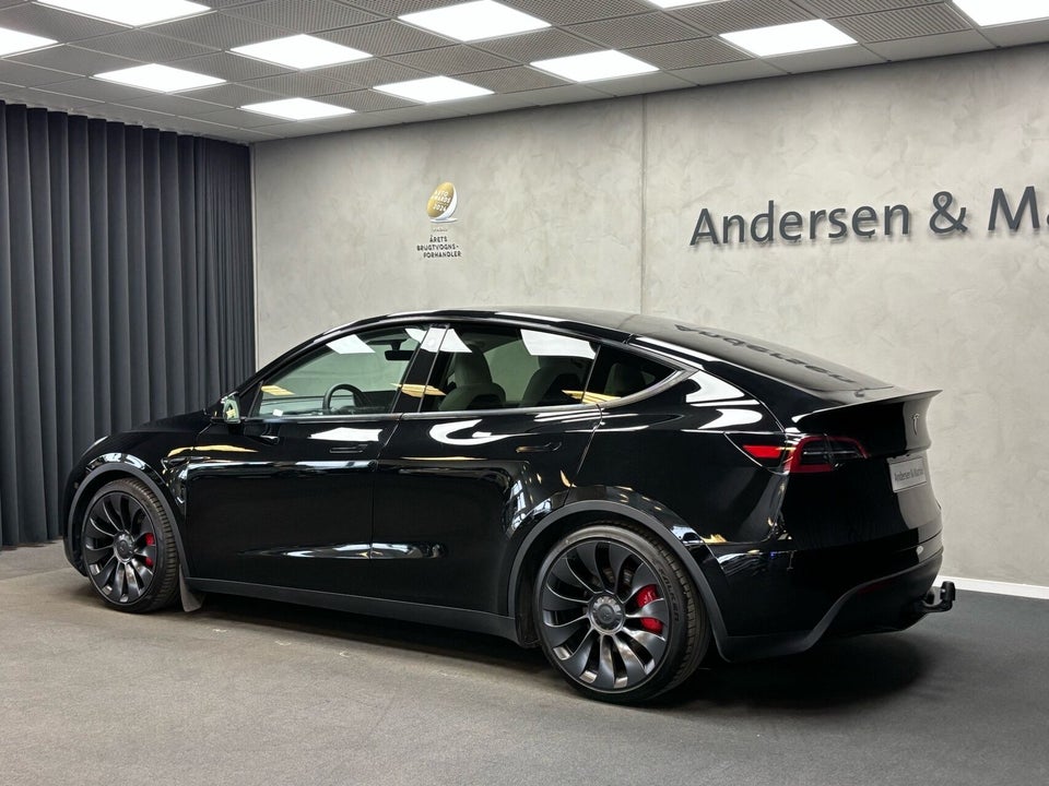 Tesla Model Y Performance AWD 5d
