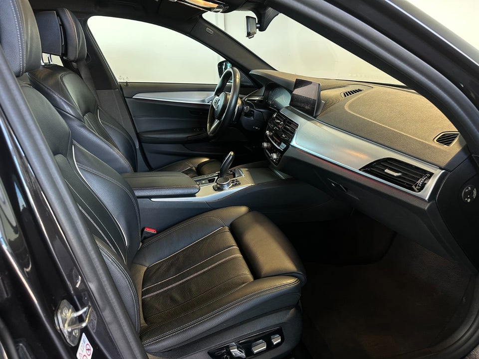 BMW 530d 3,0 Touring M-Sport aut. 5d
