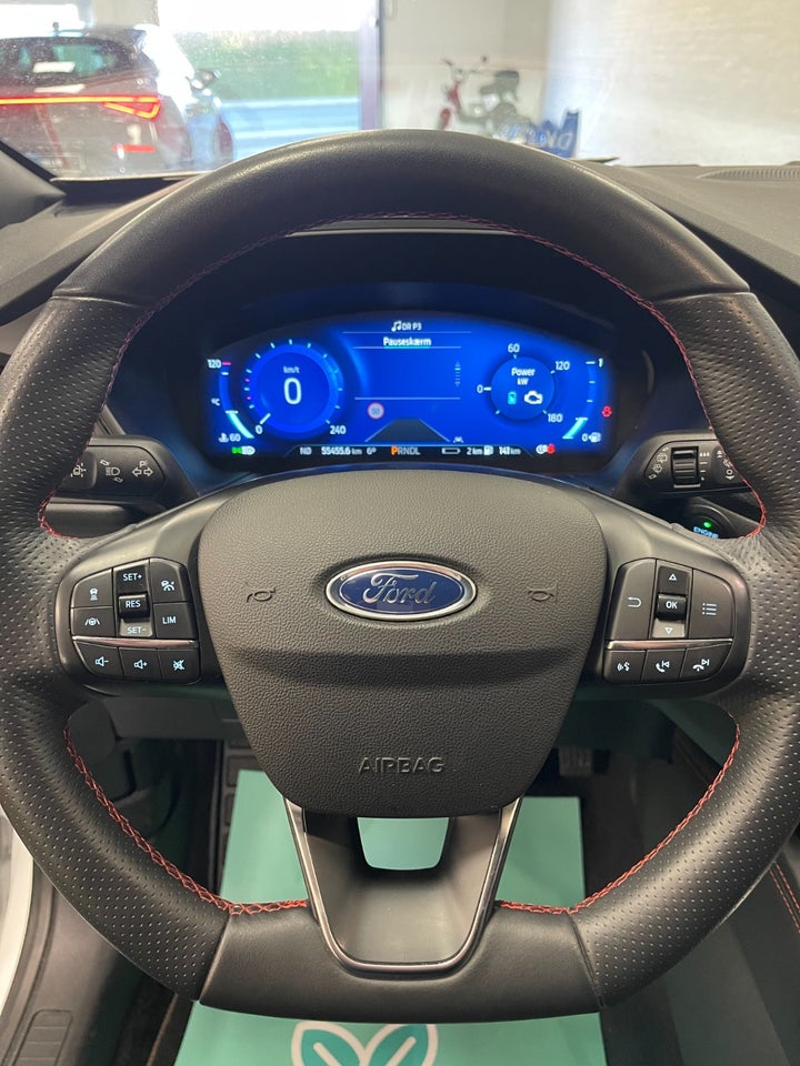 Ford Kuga 2,5 HEV ST-Line X CVT 5d