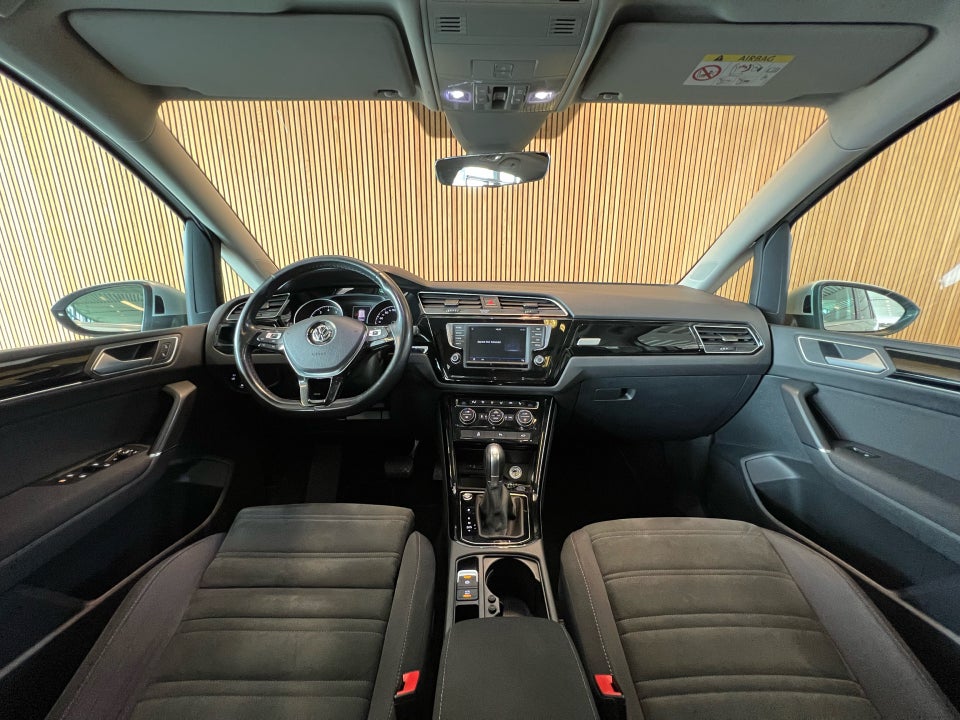 VW Touran 1,8 TSi 180 Highline DSG 7prs 5d