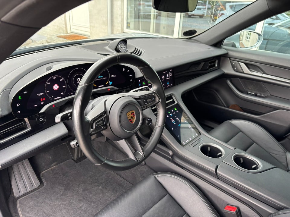 Porsche Taycan 4 Performance+ Cross Turismo 5d