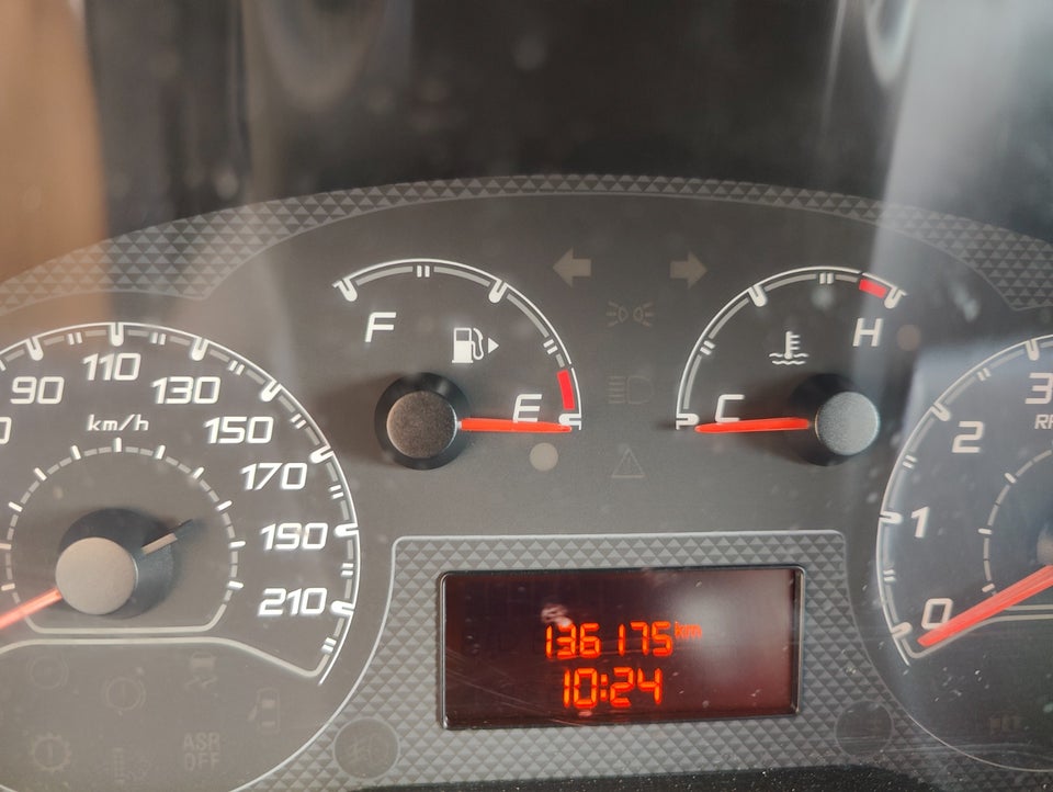 Fiat Fiorino 1,3 MJT 80 Professional Van 5d