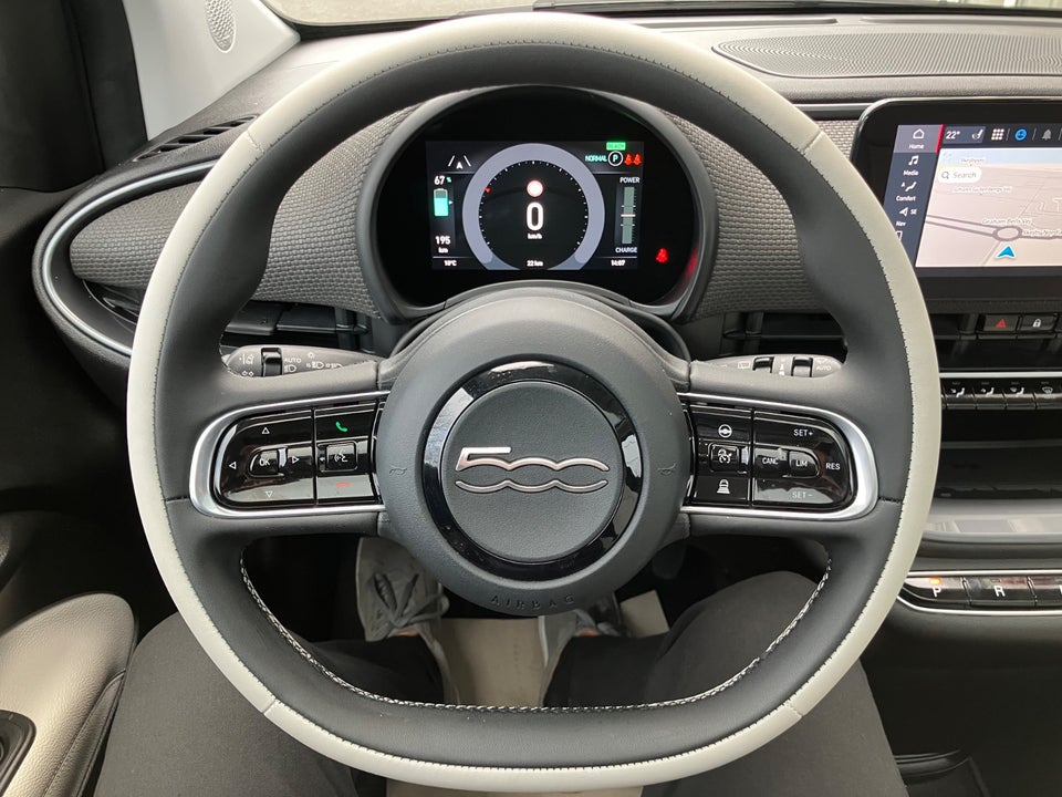 Fiat 500e 42 la Prima 3+1 4d