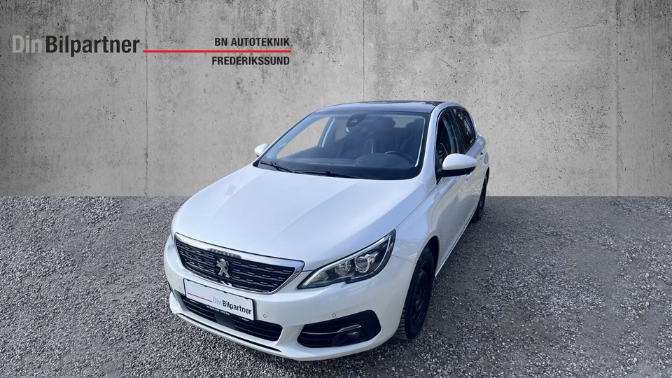 Peugeot 308 1,2 e-THP 130 Allure Sky 5d