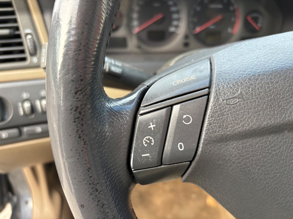 Volvo S60 2,4 140 4d
