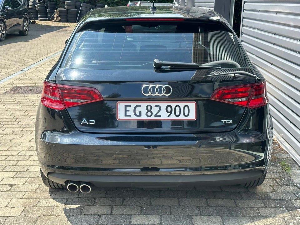 Audi A3 2,0 TDi 150 Ambiente Sportback S-tr. 5d