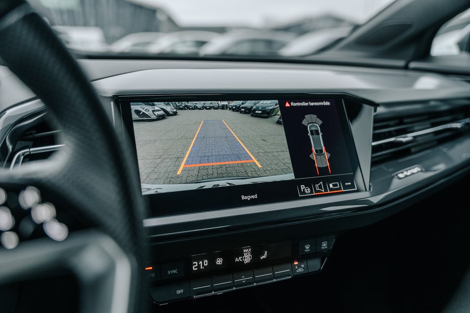 Audi Q4 e-tron 40 S-line Sportback 5d