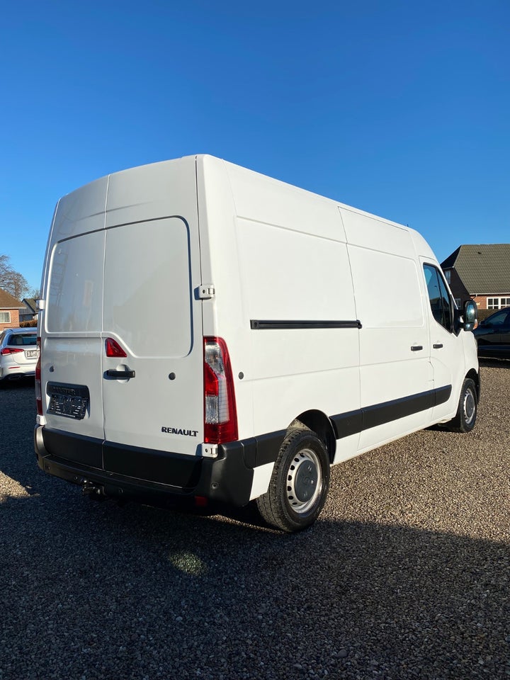 Renault Master IV T33 2,3 dCi 180 L2H2 Kassevogn