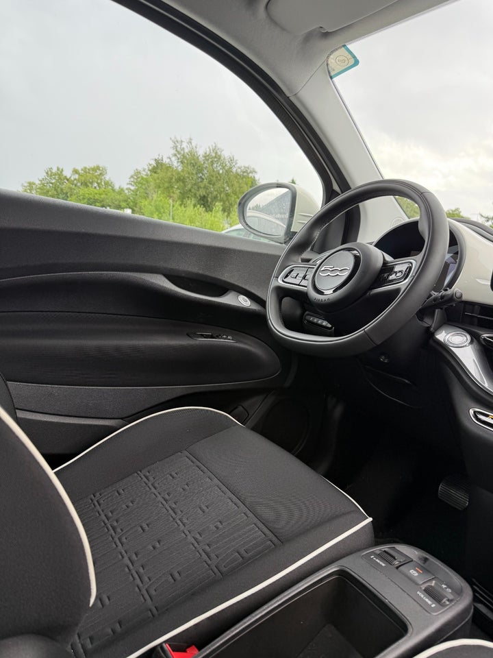 Fiat 500e 24 Action 3d