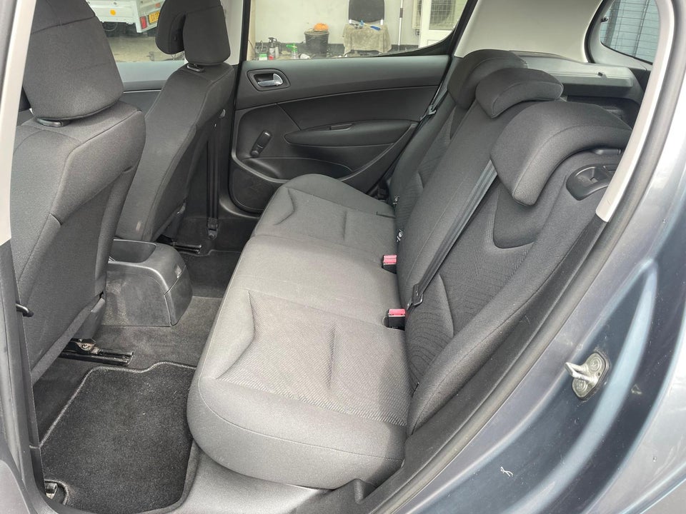 Peugeot 308 1,6 VTi Comfort+ 5d