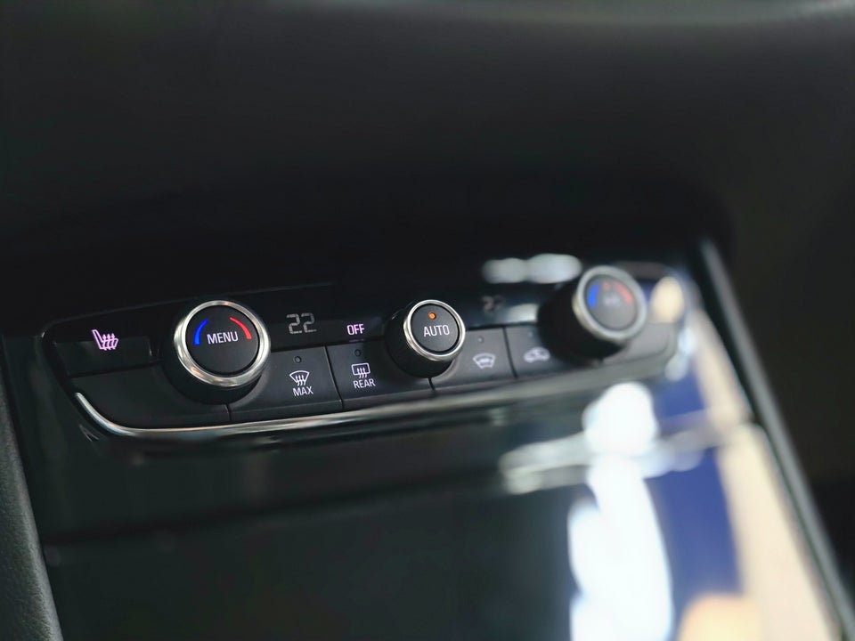 Opel Grandland X 1,6 Hybrid Ultimate aut. 5d