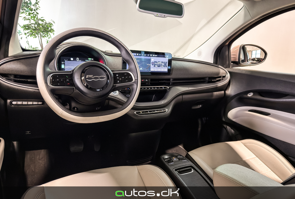 Fiat 500e 42 la Prima 3+1 4d