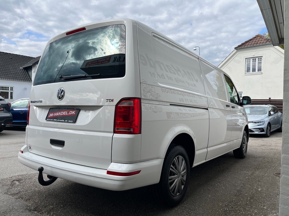 VW Transporter 2,0 TDi 150 Kassevogn DSG lang