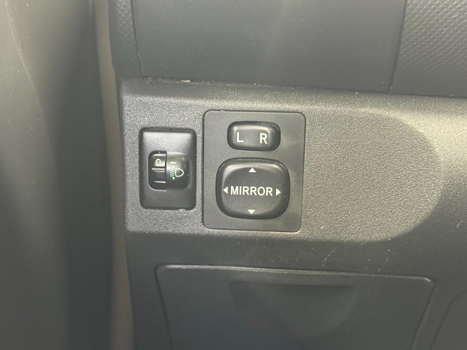 Toyota Yaris 1,3 Luna M/M 3d