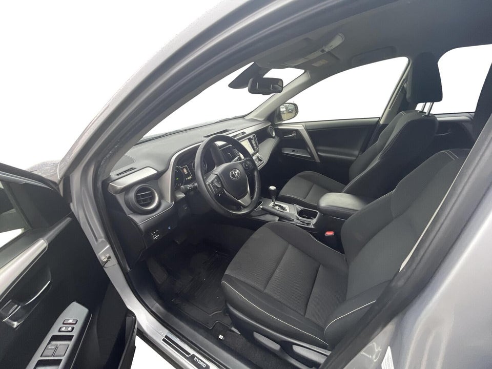 Toyota RAV4 2,5 Hybrid H3 MDS 5d