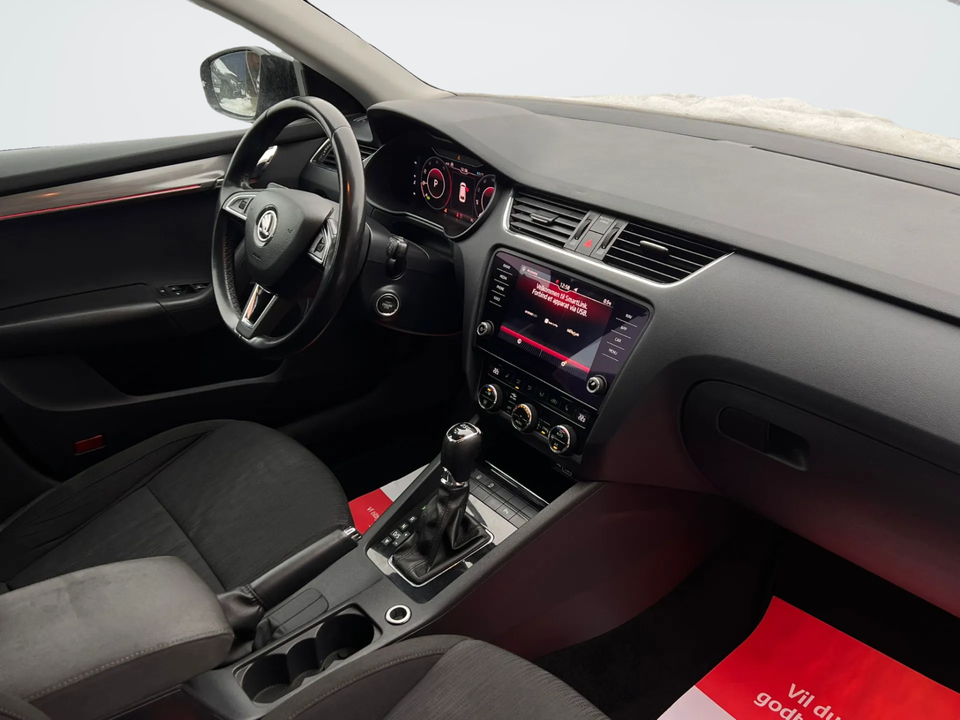 Skoda Octavia 2,0 TDi 150 Ambition Combi DSG 5d