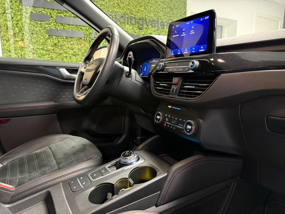 Ford Kuga 2,5 PHEV ST-Line X CVT 5d