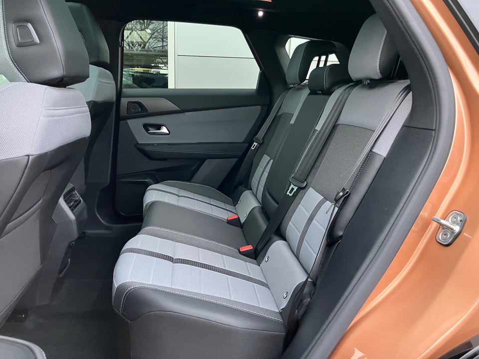 Opel Grandland-e 73 GS Sky 5d