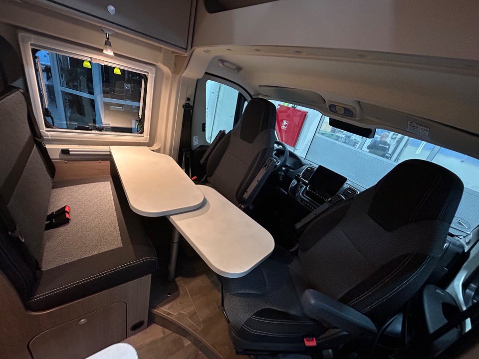 Carado CV602 PRO 2,2 JTD 140 aut. 3d