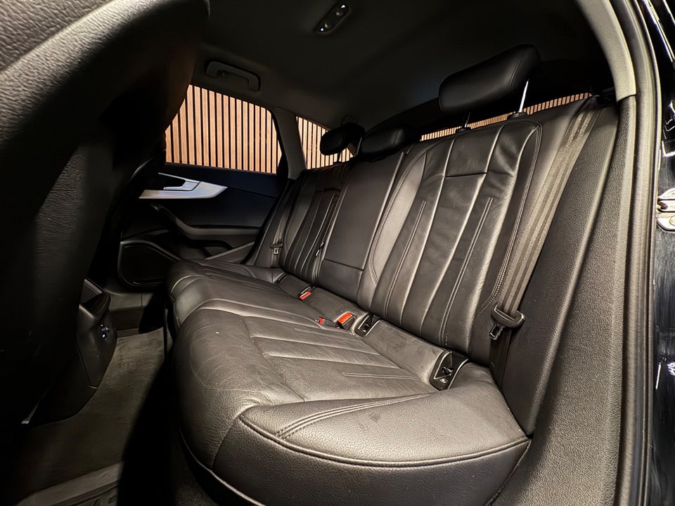 Audi A4 2,0 TDi 150 Sport Avant S-tr. 5d