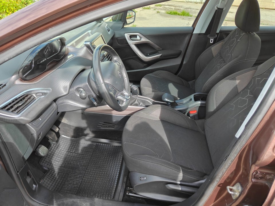 Peugeot 2008 1,2 VTi 82 Allure 5d