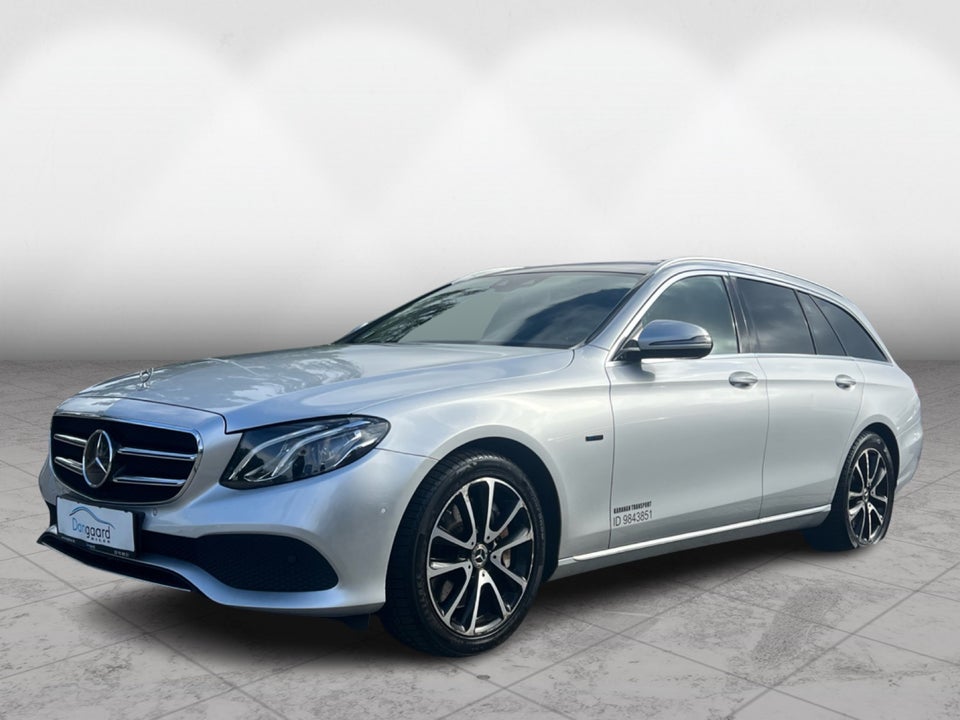 Mercedes E300 de 2,0 Avantgarde stc. aut. 5d