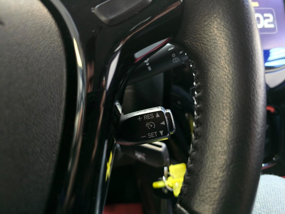 Peugeot 108 1,0 e-VTi 72 Allure+ 5d