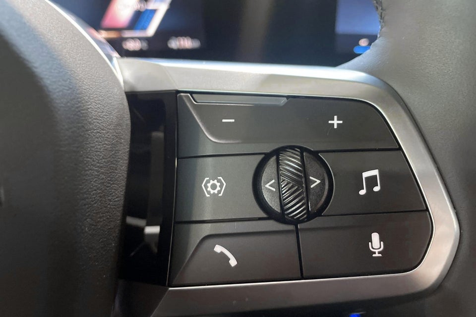 BMW iX1 eDrive20 M-Sport Pro 5d