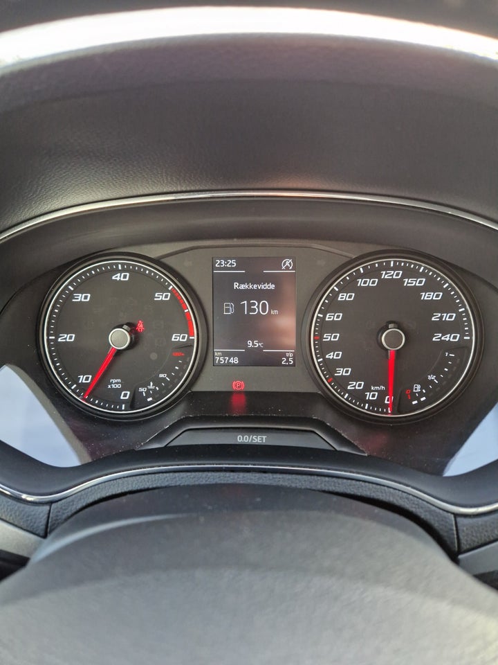 Seat Arona 1,6 TDi 95 Xcellence 5d