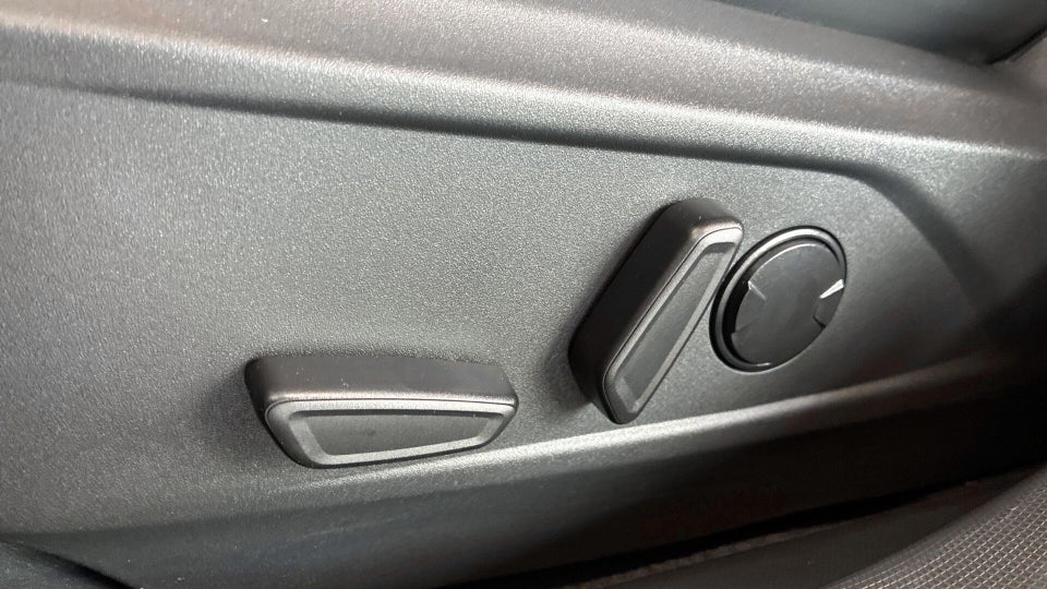 Ford Mustang Mach-E 70 Standard Range 5d
