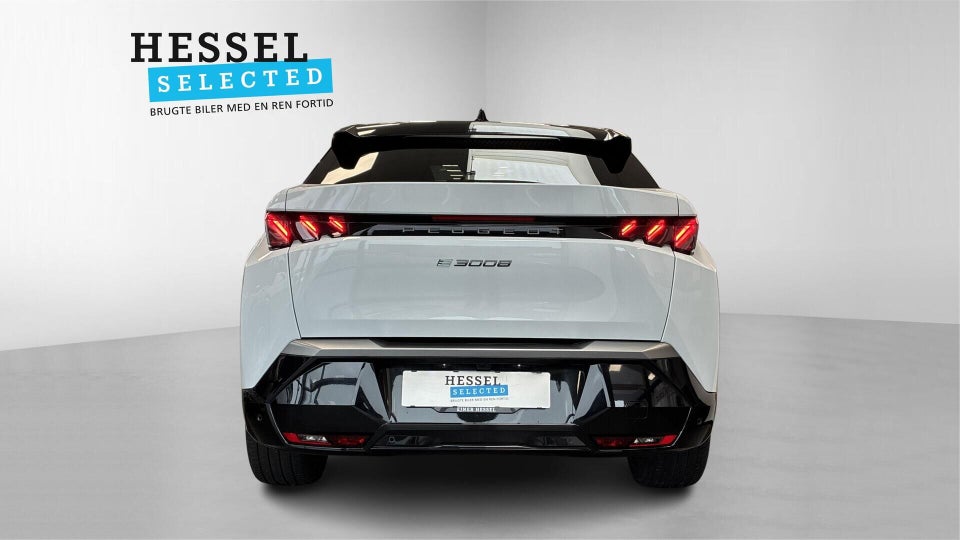 Peugeot e-3008 77 GT 5d