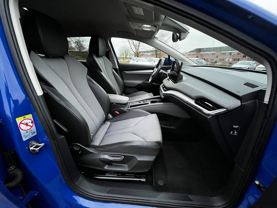 Skoda Enyaq 60 iV Loft 5d