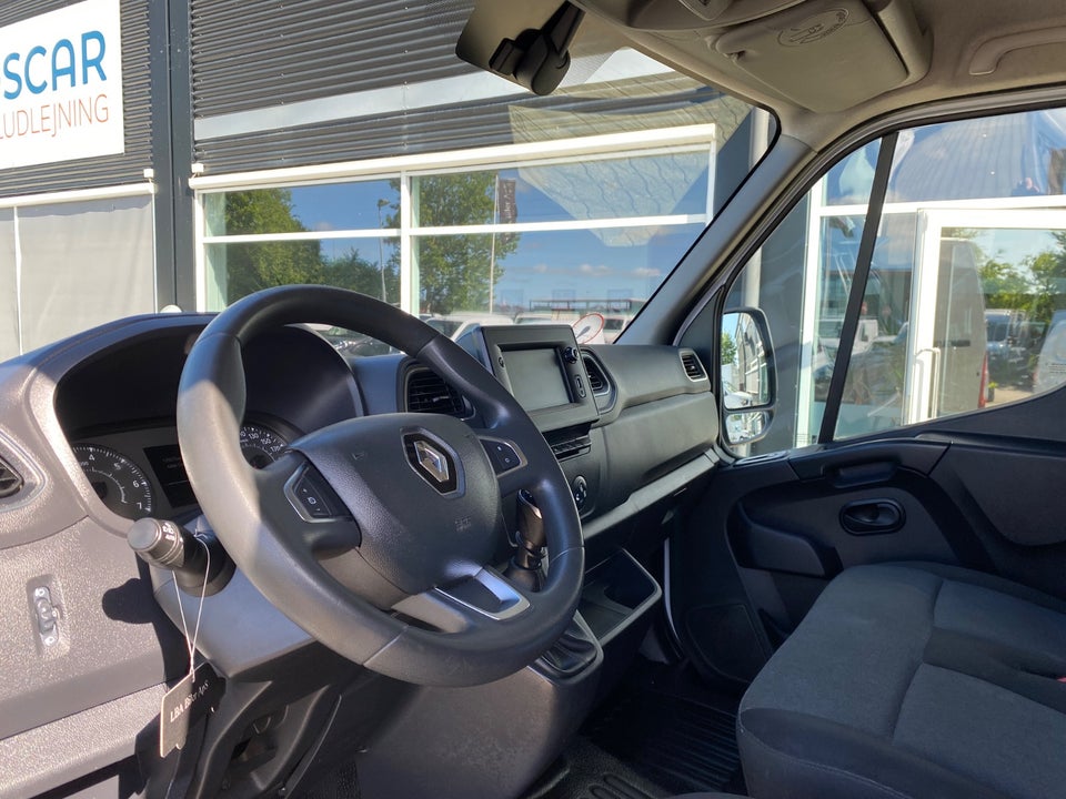 Renault Master IV T33 2,3 dCi 150 L2H2 Kassevogn