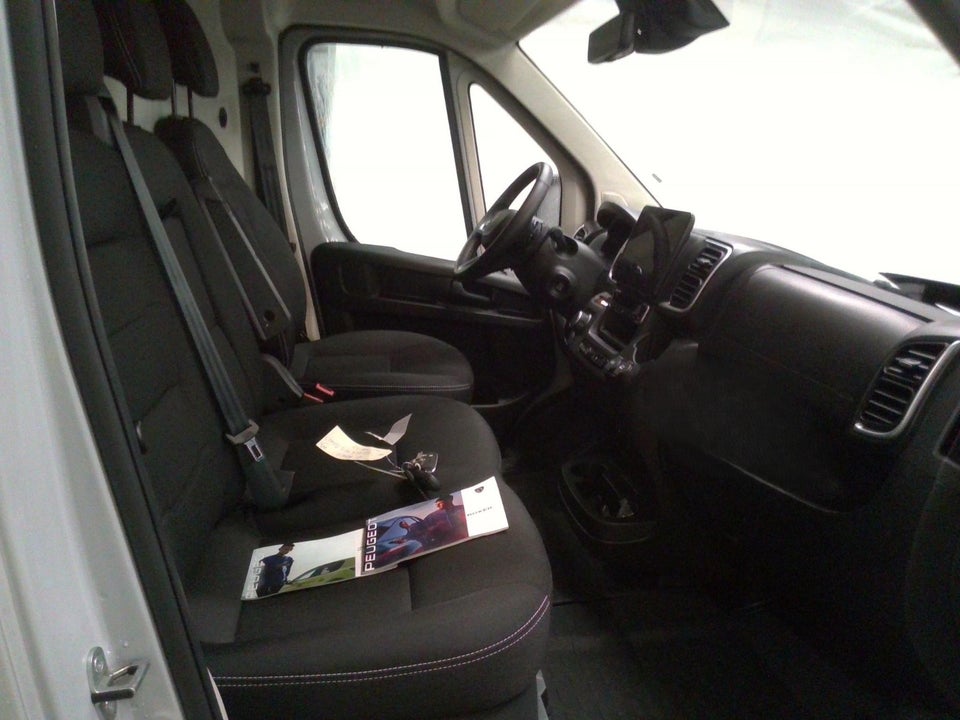 Peugeot e-Boxer 435 110 L3H2 Premium