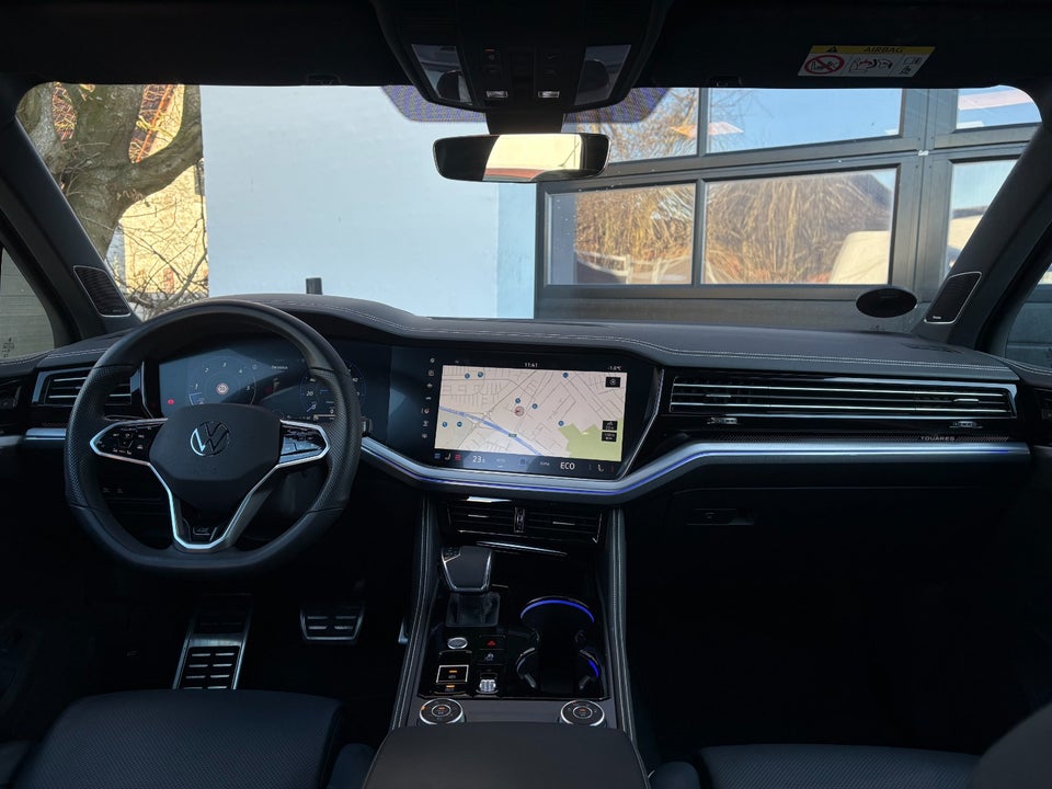 VW Touareg 3,0 TDi 286 Elegance DSG 4Motion 5d