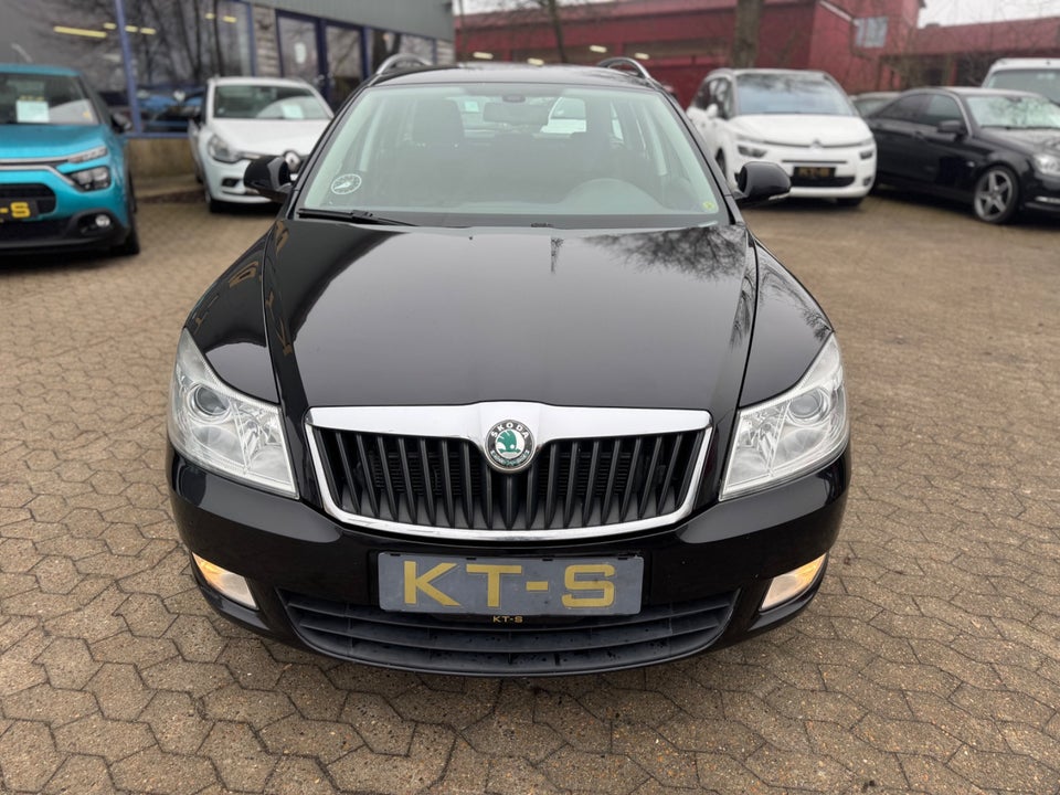 Skoda Octavia 1,4 TSi 122 Ambiente Combi 5d