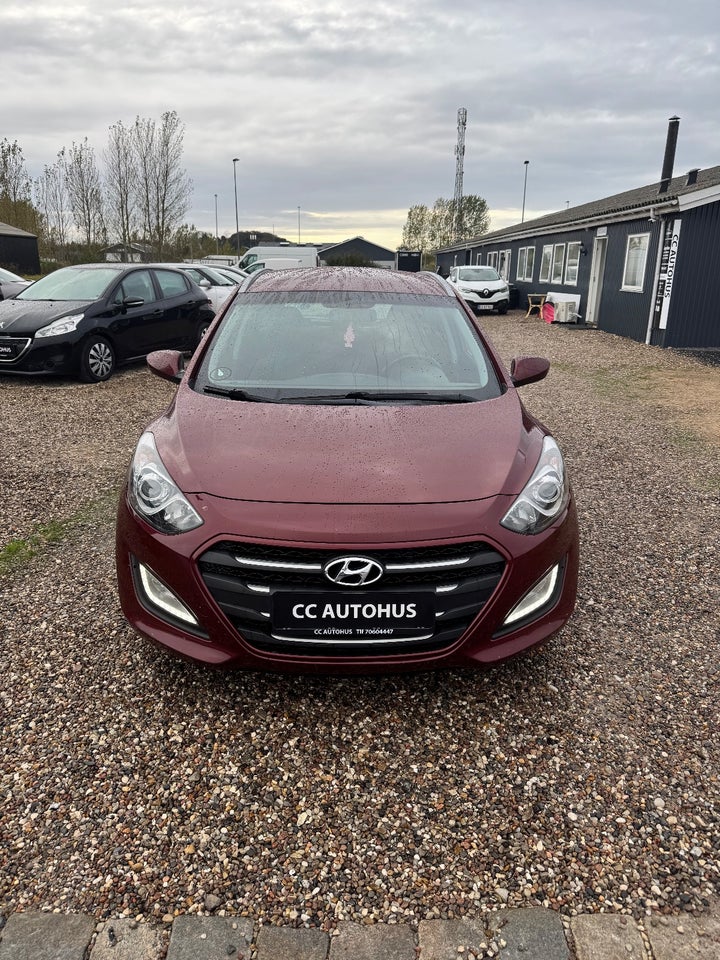 Hyundai i30 1,6 CRDi 110 Active CW 5d