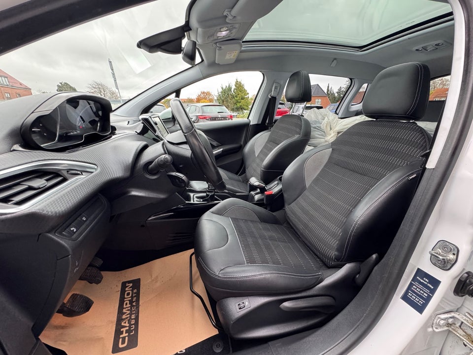 Peugeot 2008 1,5 BlueHDi 100 Allure Sky 5d