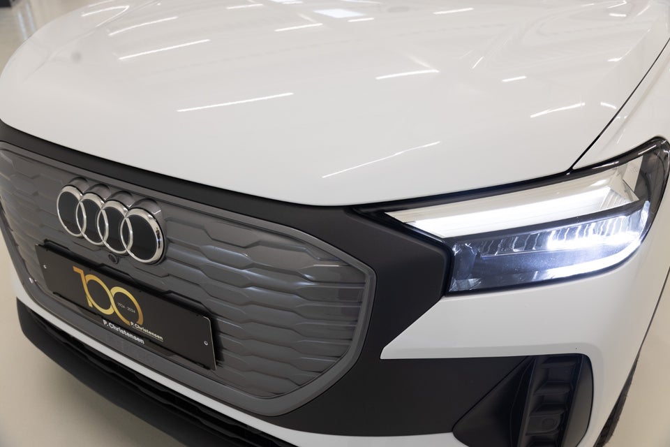 Audi Q4 e-tron 45  5d