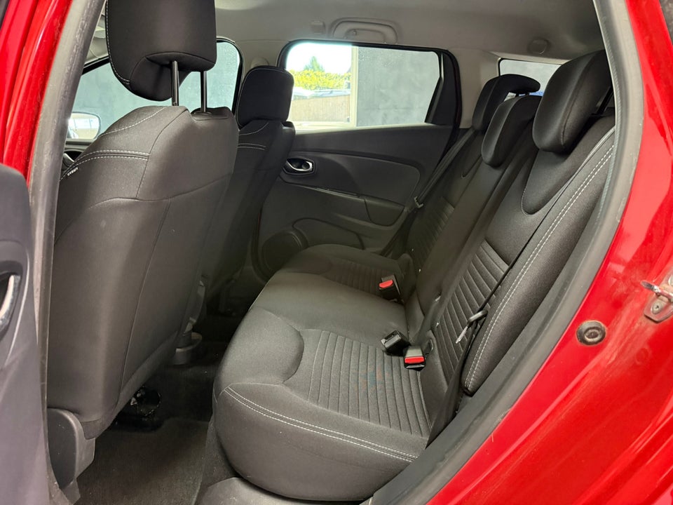 Renault Clio IV 0,9 TCe 90 Expression Sport Tourer 5d
