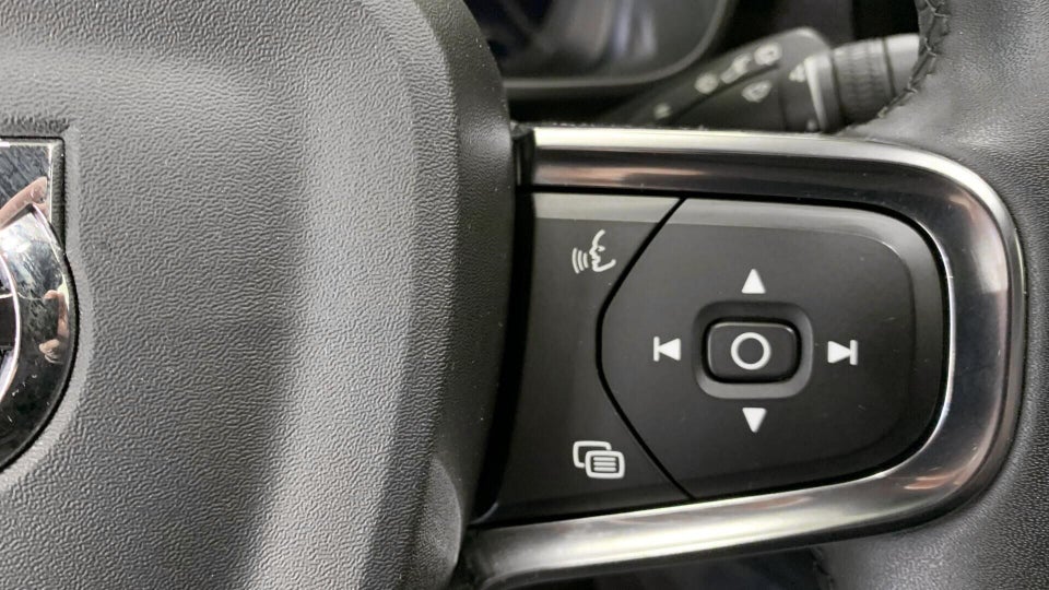 Volvo XC40 P6 ReCharge Core 5d