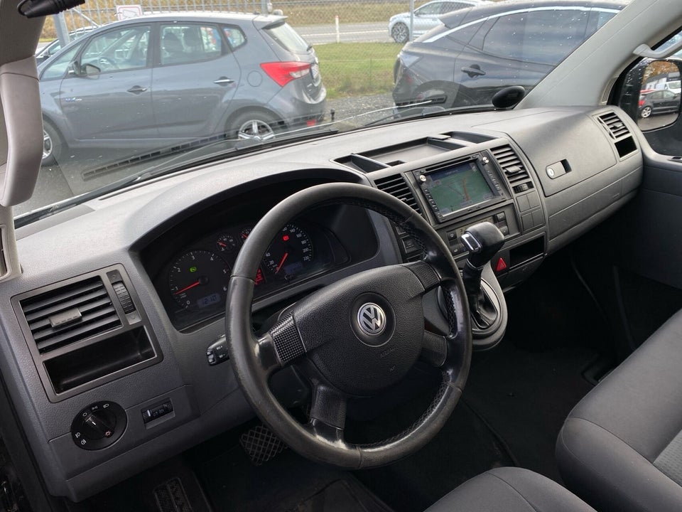 VW Caravelle 2,5 TDi 130 Trendline aut. lang 4d