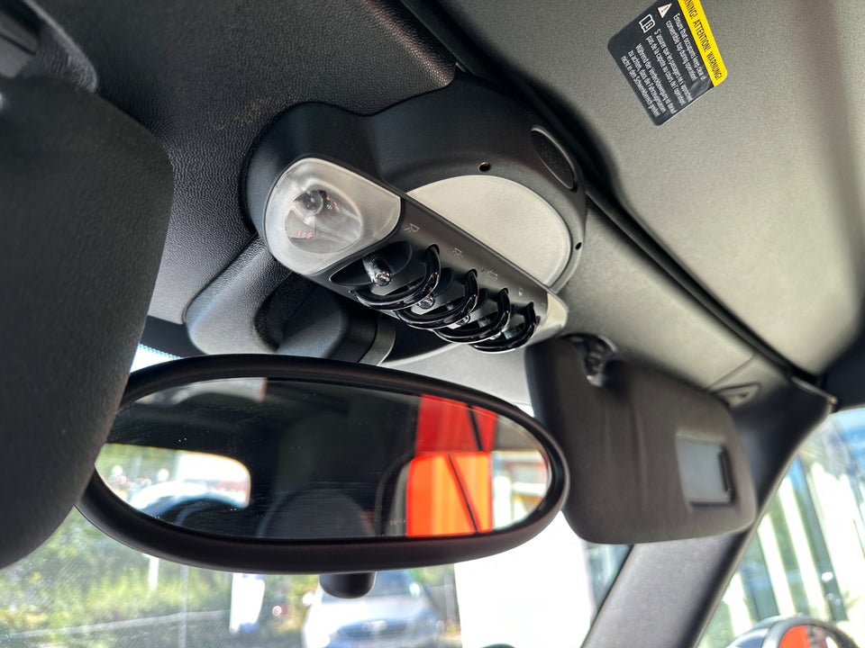 MINI One 1,6 Cabriolet 2d